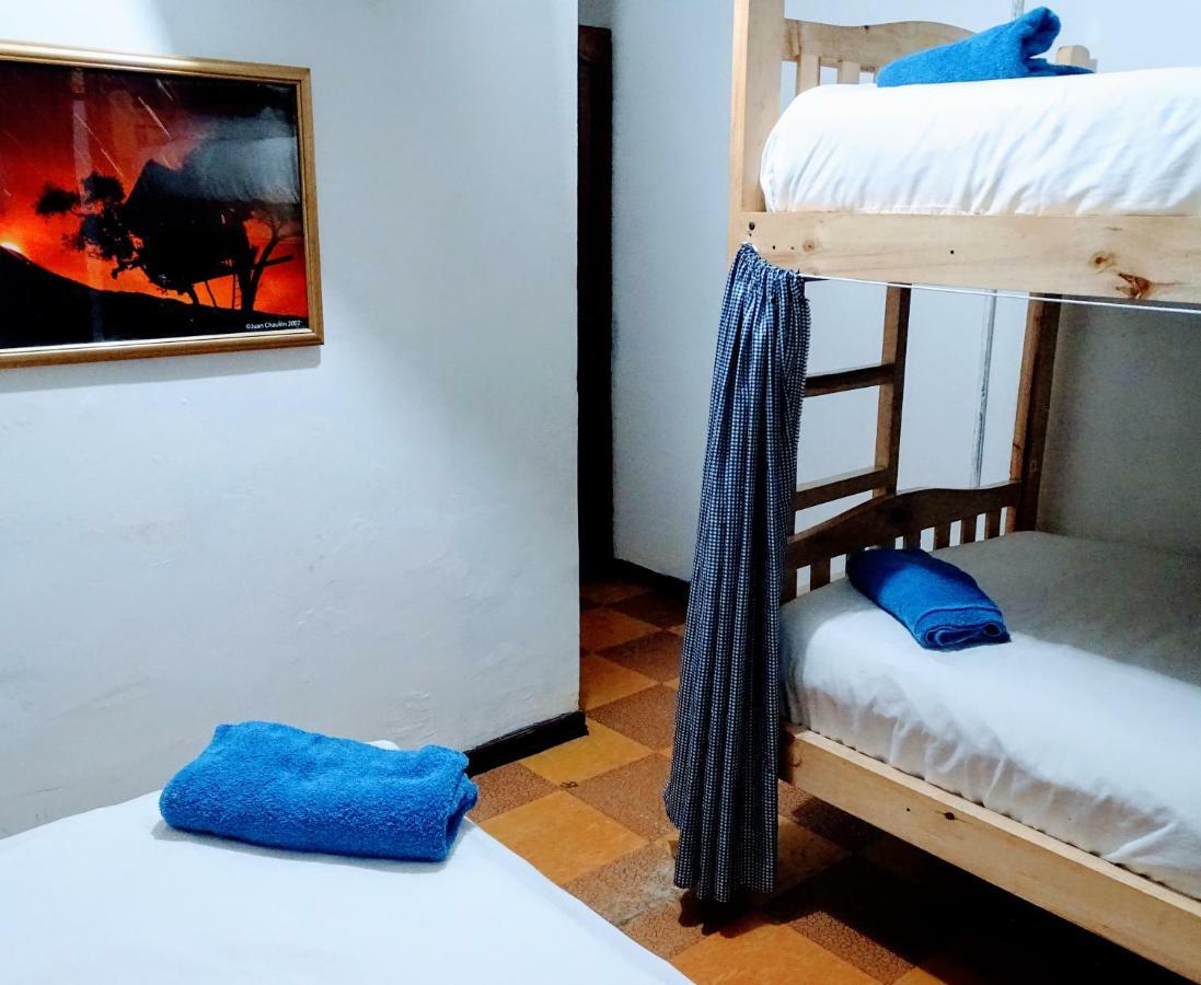Erupcion Art Hotel & Hostel Baños Exterior foto